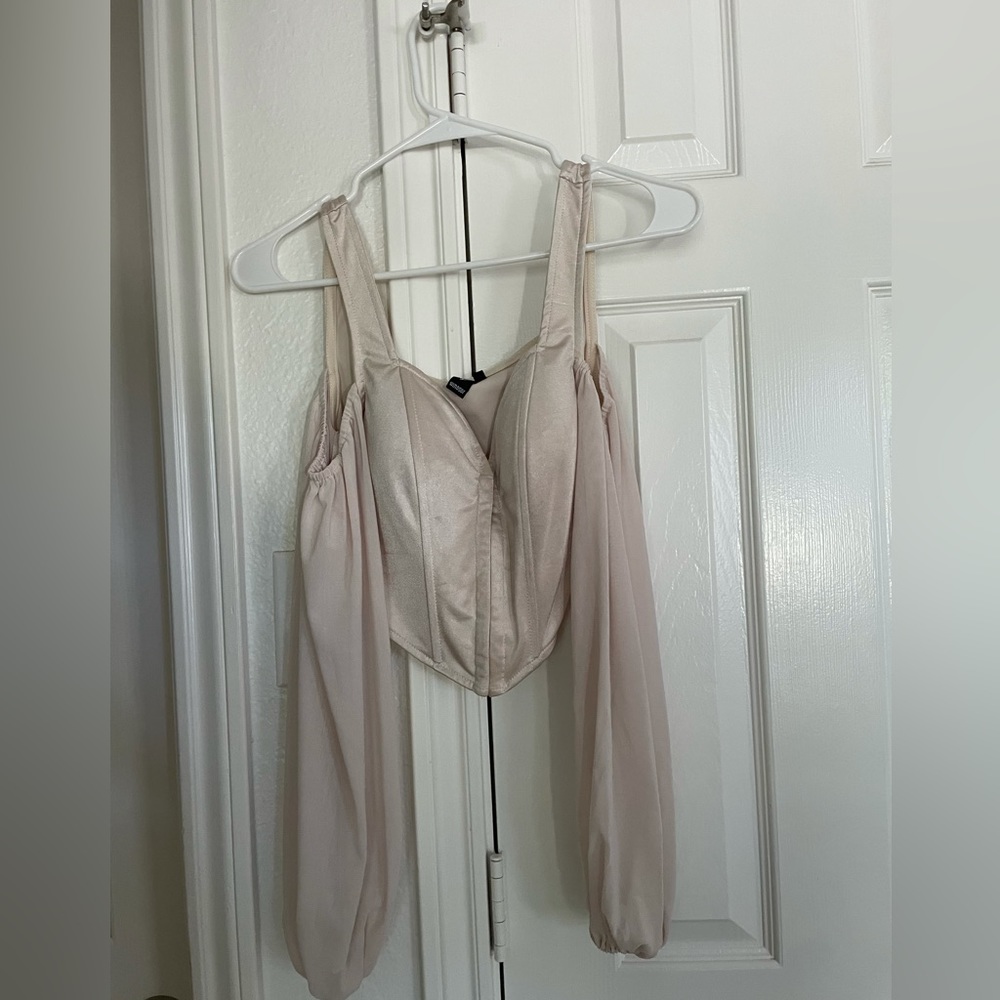 Windsor top cream colored